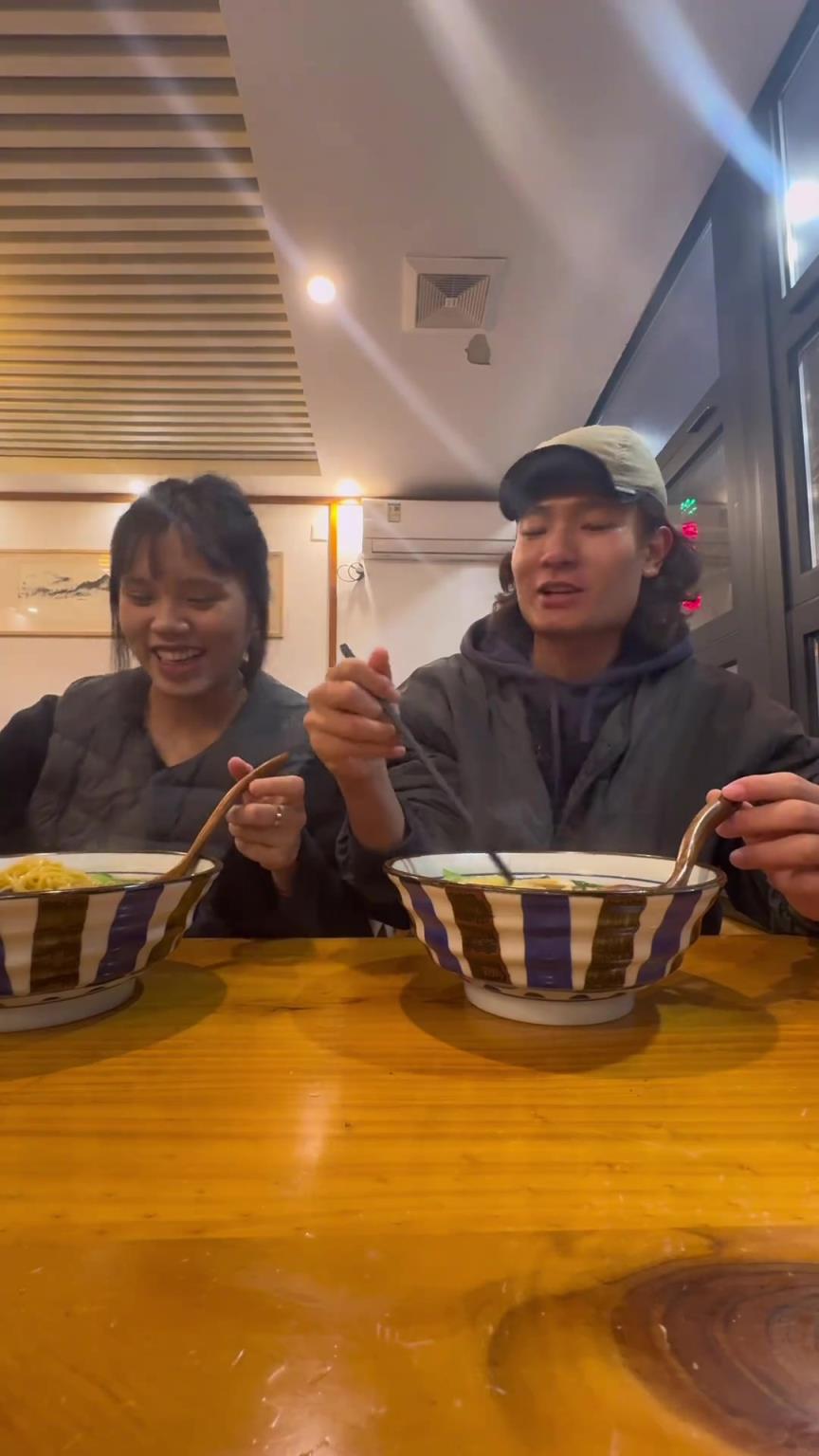 甜蜜的恋爱时光！廖锦涛女友社媒：记录这小半年的一些碎片日常