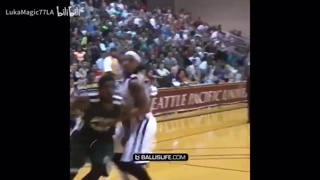 传奇接球表演秀！欧文11年前夏天在西雅图的比赛！球风华丽！