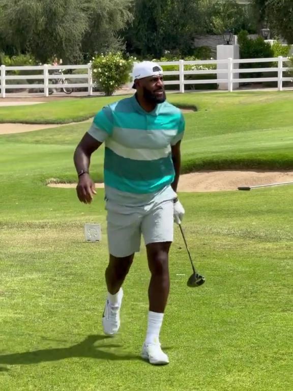 给老詹打爽了，直接口吐芬芳哈哈哈哈