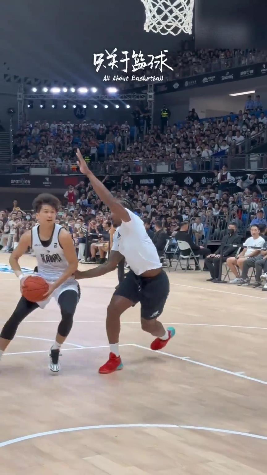 小卡中国行上演“死亡缠绕” 在他眼中这全是慢动作吧