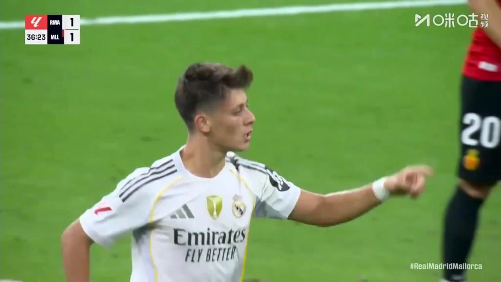 皇马1-1扳平！居勒尔门前头球破门！赫伊森头球摆渡助攻！