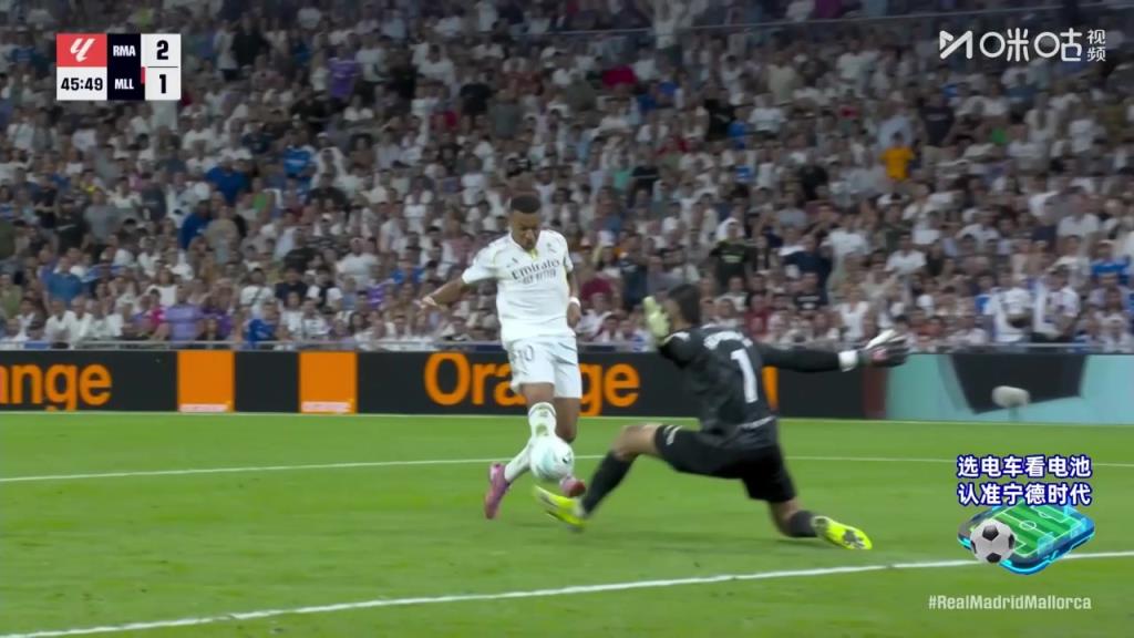 差之毫厘！姆巴佩单刀挑射破门！可惜越位再次进球无效！