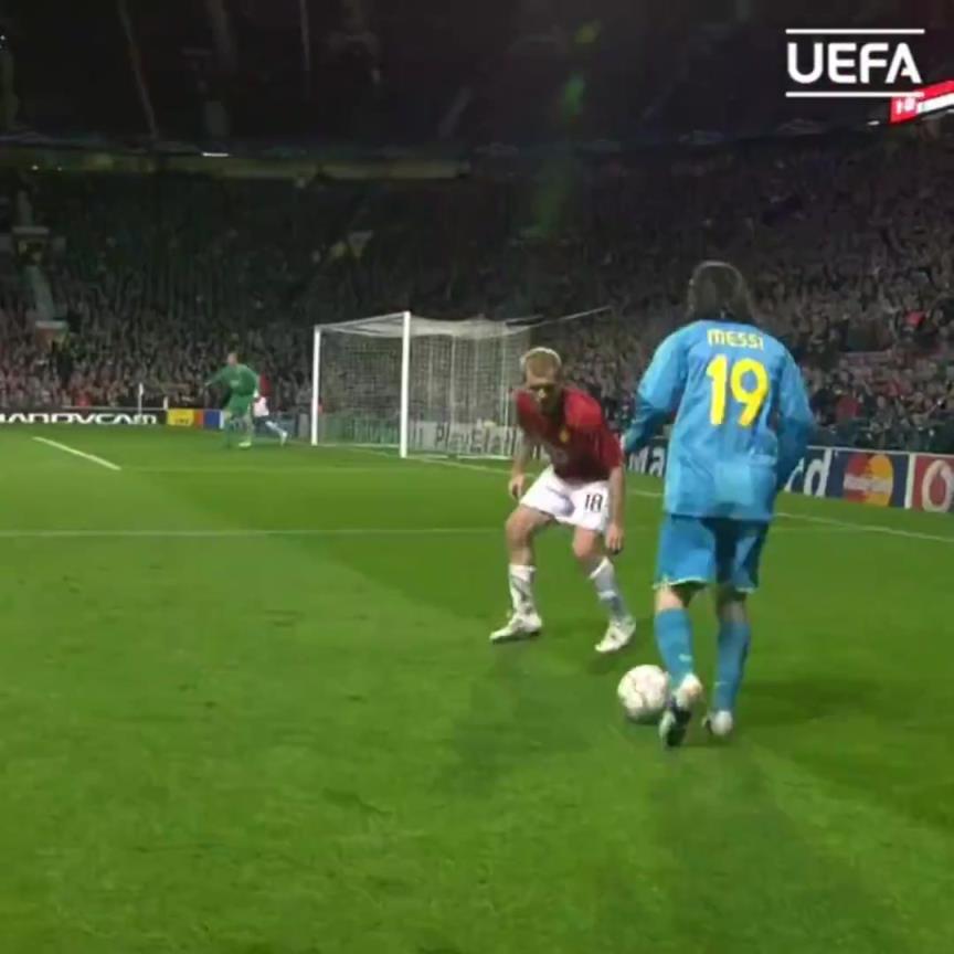 快到离谱！回顾当年梅西油炸丸子过掉斯科尔斯，每一秒都是细节！