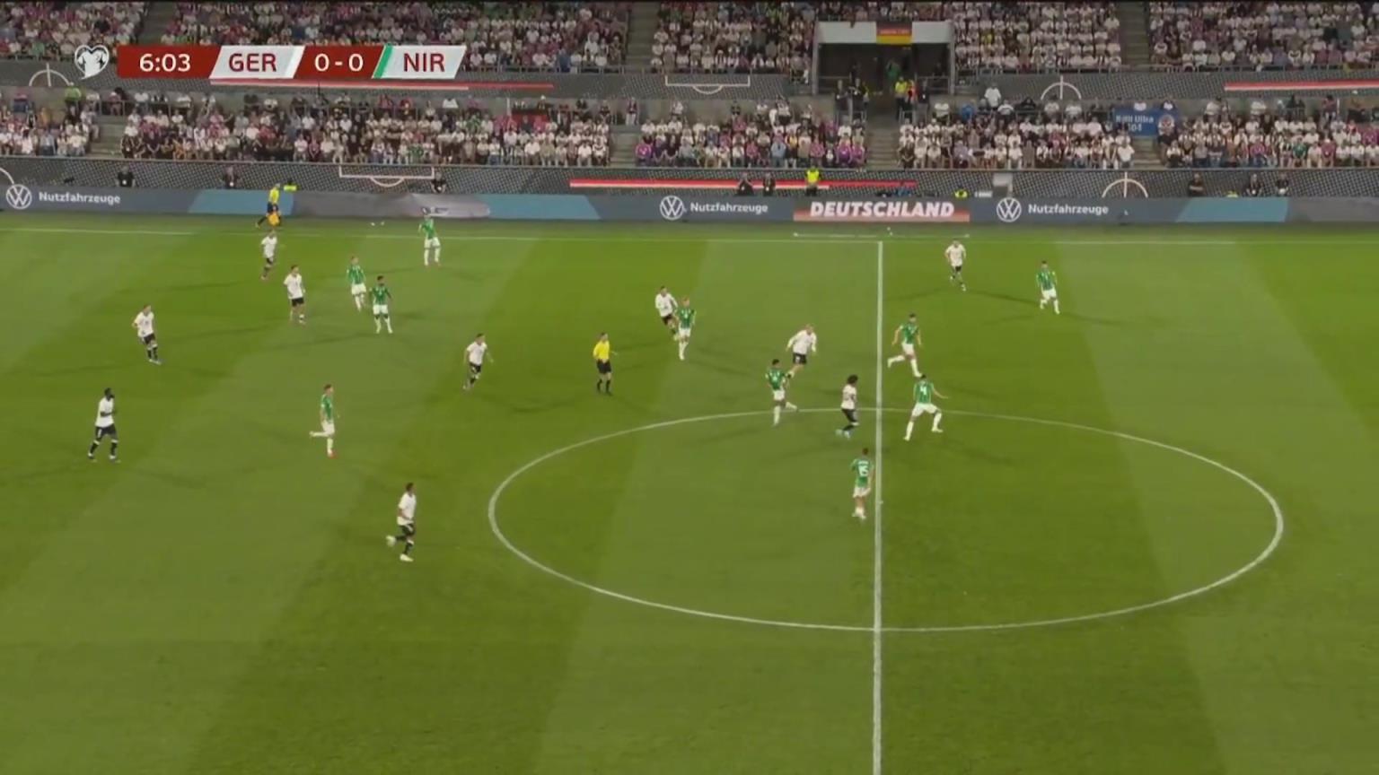 开场闪击！格纳布里单刀挑射破门，德国1-0领先北爱尔兰！