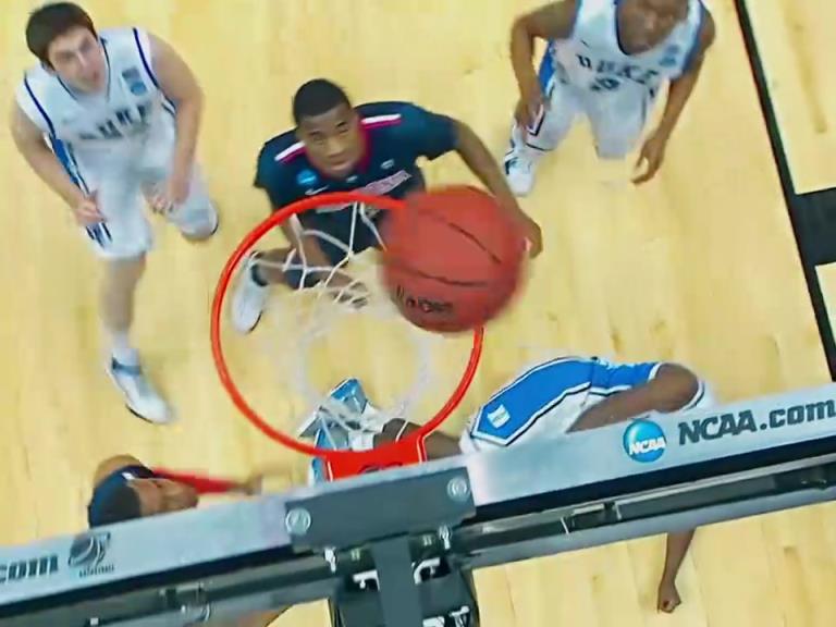 仅用11场比赛就锁定状元！欧文大学时期丝滑集锦！降维打击！