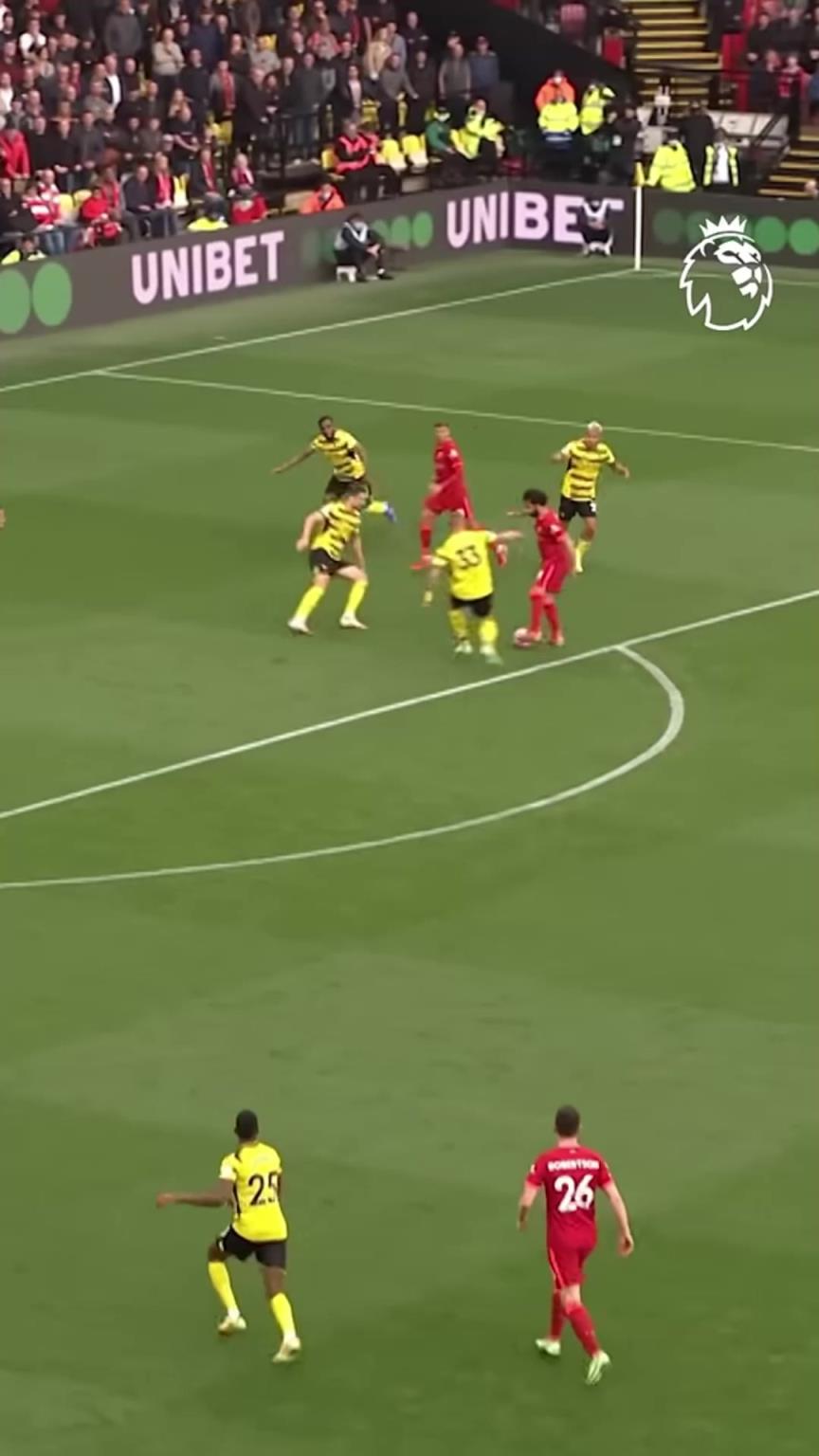 埃及法老法力无边！萨拉赫人群中戏耍后卫破门！